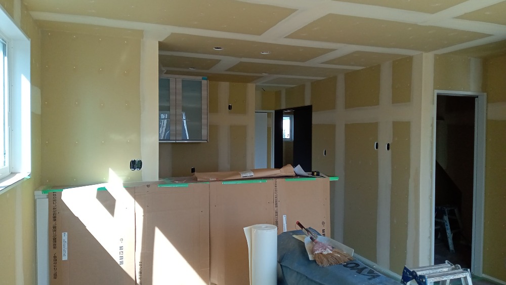 内装工事：パテ塗