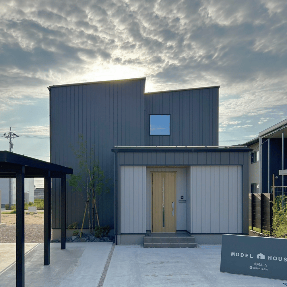富山市下冨居で常時展示中のモデルハウス外観
