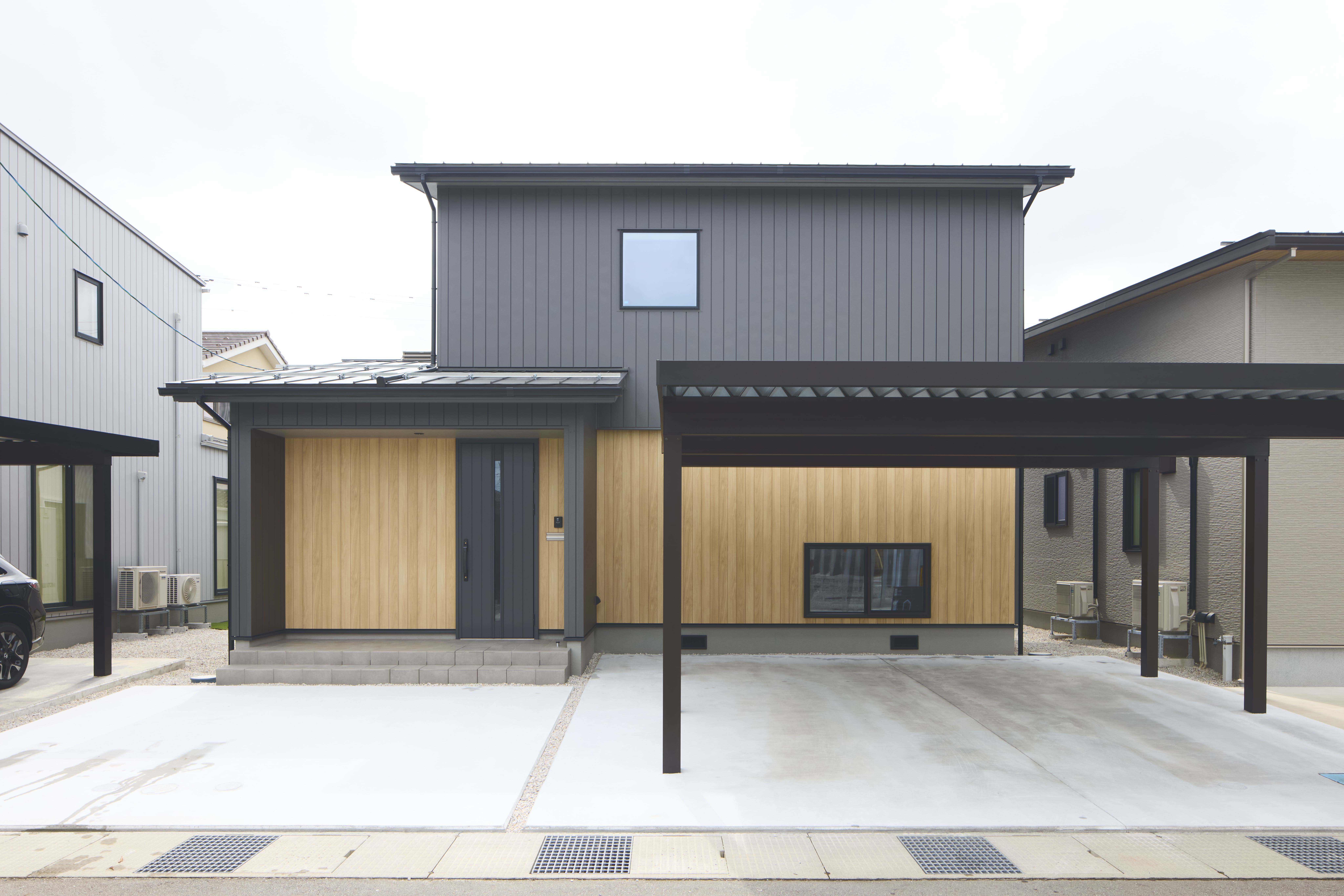 富山市町新WB工法モデルハウスの外観